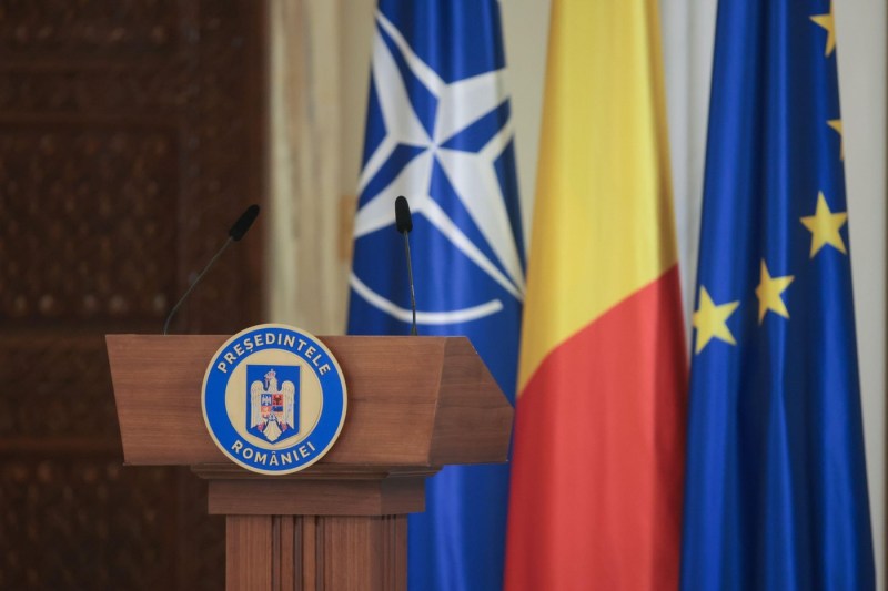 Candidații la prezidențiale, în vizită la Universitatea București pentru a semna declarația pentru „păstrarea direcției europene” a României