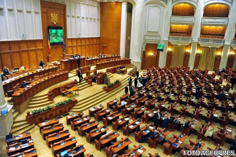 Parlamentul a inițiat procedura de suspendare a lui Klaus Iohannis. „Toate partidele au votat pentru aprobarea demarării acestei proceduri”