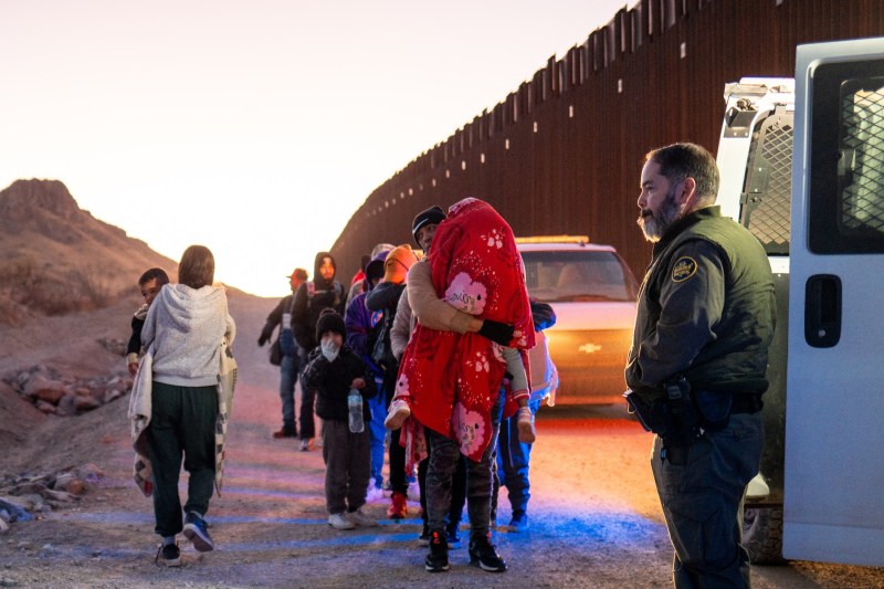 Efectele mai puțin vizibile ale deciziilor lui Trump, explicate pentru HotNews de o avocată de migrație din SUA