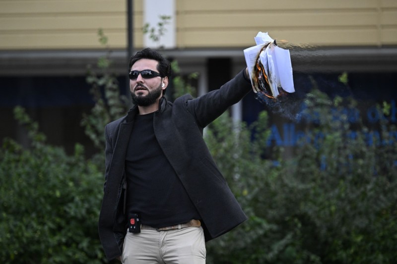 Salwan Momika, refugiatul care a ars Coranul în Suedia de mai multe ori, a fost ucis la Stockholm în timpul unui „live” pe TikTok. Detalii șocante din dosar