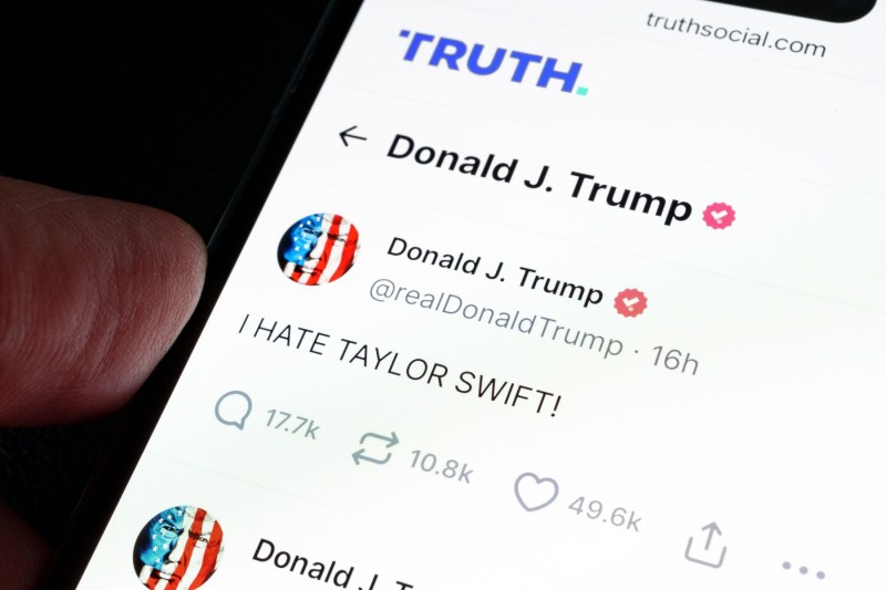 Donald Trump jubilează după ce Taylor Swift a fost huiduită la Super Bowl: „Lumea se vindecă” – VIDEO
