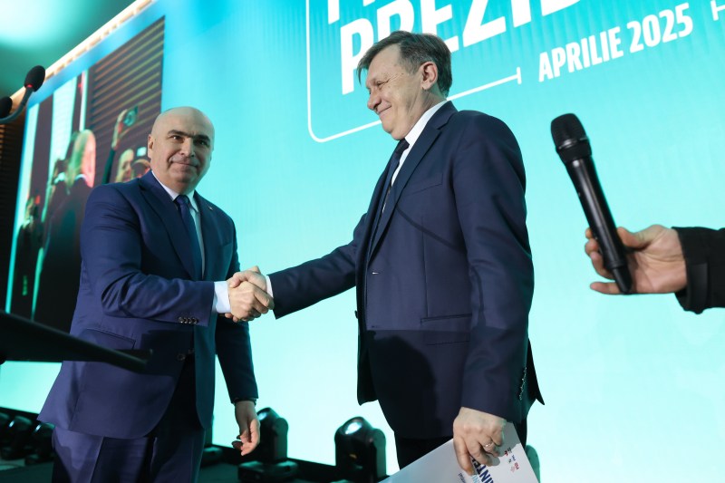VIDEO Ilie Bolojan, prezent la lansarea programului lui Crin Antonescu: „Preşedintele ţării noastre are nevoie de trei lucruri importante”
