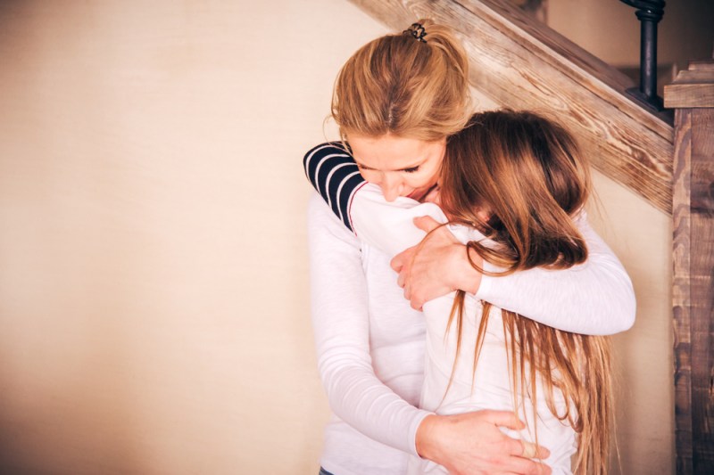 Când fata a simțit că mama ei nu-i mai este aliat, ca în copilărie, s-a simțit copleșită de durere. FOTO: Shutterstock