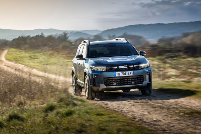 FOTO Liber la teste cu Dacia Bigster, în toată țara