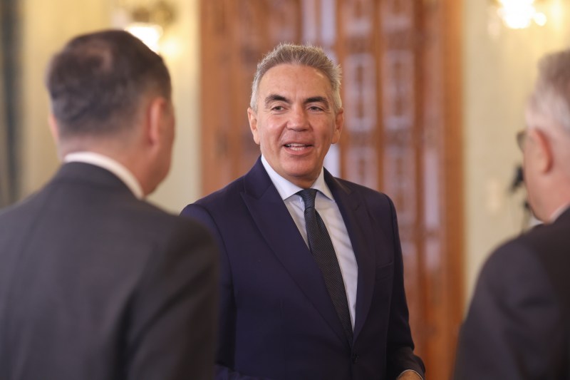 Dragoș Anastasiu: Nu putem spune acum dacă se măresc sau nu taxele. În acest moment, încă mai aruncăm piesele de puzzle pe masă. Atmosfera este constructivă și plină de responsabilitate