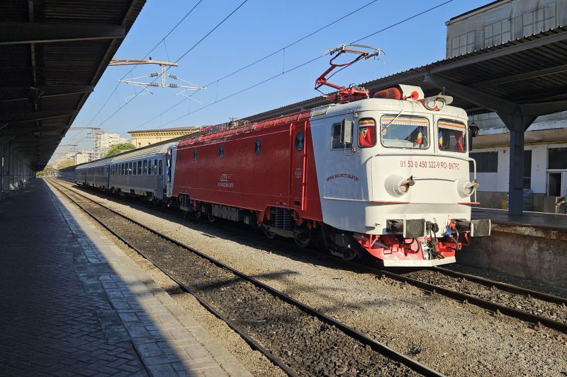 A fost lansată licitația pentru cumpărarea a 23 de locomotive electrice noi, contract de peste un miliard de lei