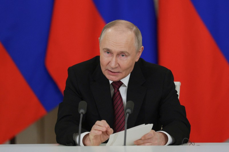 Război în Ucraina, ziua 1173: Putin ignoră ultimatumul european pentru o încetare a focului și propune Kievului negocieri directe, la Istanbul / „Întâlniţi-vă acum!”, cere Trump / Zelenski acceptă: „Îl aștept personal pe Putin în Turcia”