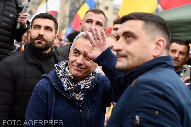 Călin Georgescu și George Simion la protestul AUR din Piața Victoriei, 1 martie 2025. Foto: Cristian Nistor / Agerpres