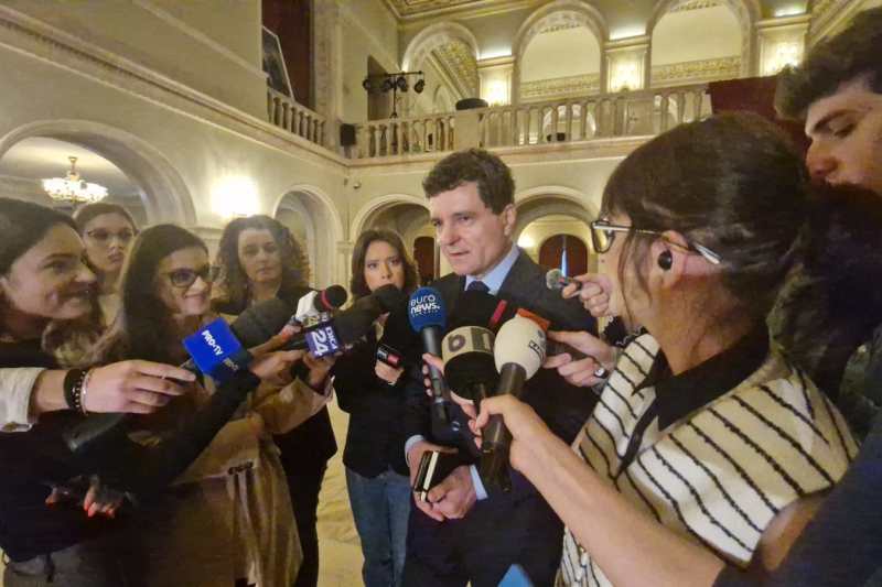 VIDEO Nicușor Dan merge în Polonia pentru a-l susține pe primarul Varșoviei în alegerile prezidențiale