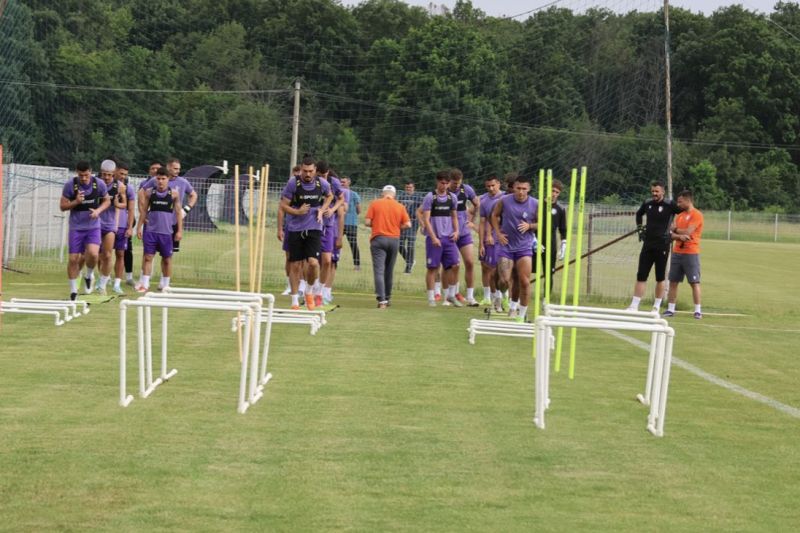 SuperLiga: FC Argeș a plecat în cantonamentul din Slovenia. Lotul nou-promovatei